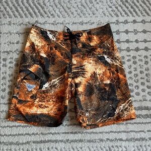 NWT Columbia Realtree Orange & Black Board Shorts - Size 36
